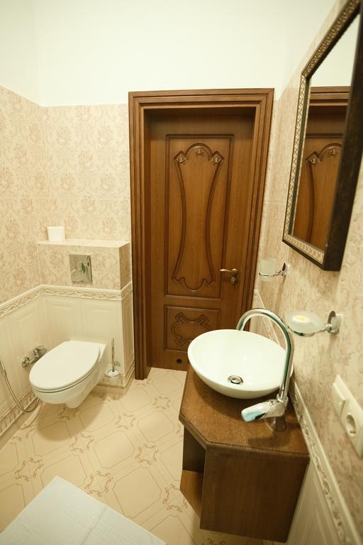 Mini-Hotel Guest House Inn Lviv Exterior photo