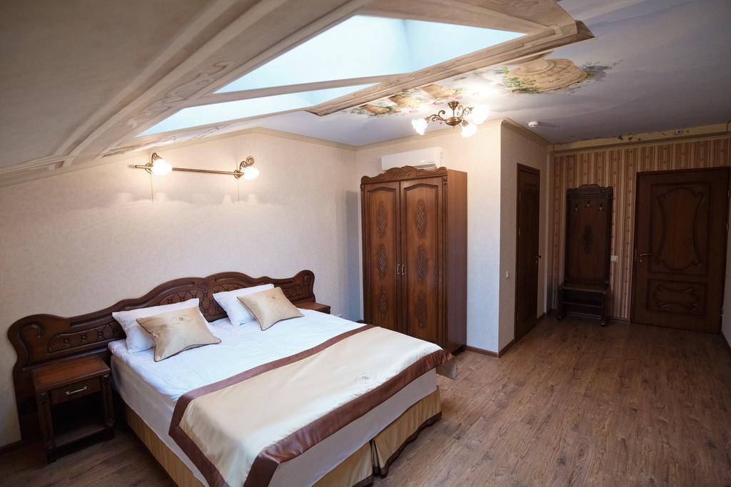 Mini-Hotel Guest House Inn Lviv Exterior photo